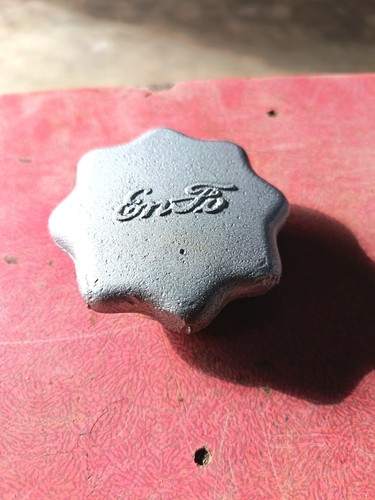 Fordson e27n fuel - tank, cap