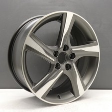 VOLVO V40 MK3 GREY DIAMOND CUT