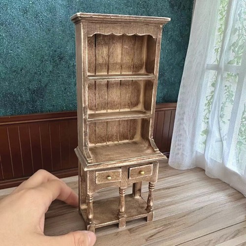 Scale dolls house - 1:12,