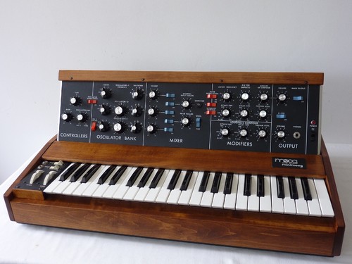 Moog minimoog model - moog,