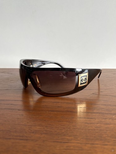 Chanel brown mask shield - chanel,