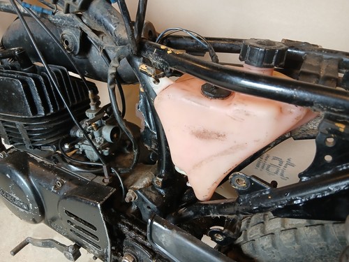 Suzuki ts50er oil tank - ts50er,