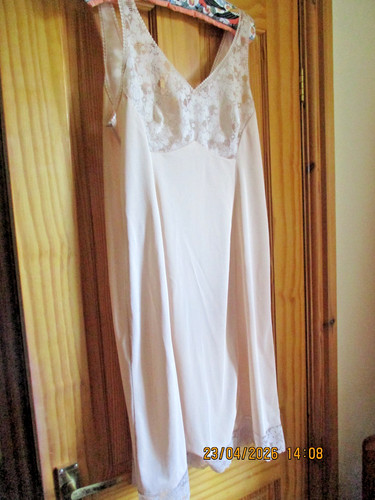 Vintage pretty beige silky - vintage,
