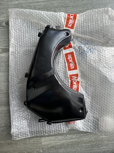 Genuine new aprilia rsv2 - genuine, 1999