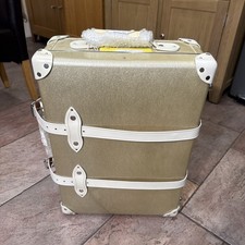 GLOBE TROTTER LUGGAGE SAFARI