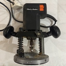 Black & Decker Woodworking Router BD66 Working