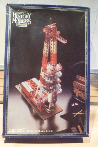 Revell 110 the history - 1/110,