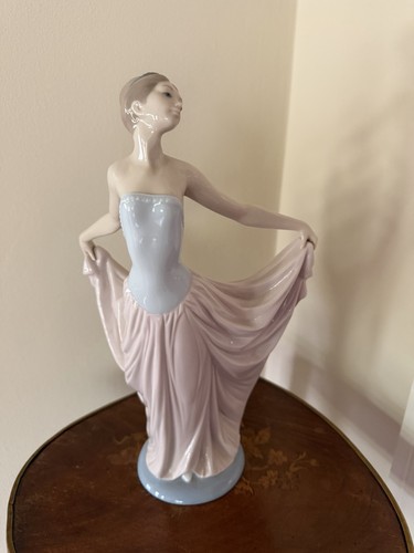 Lladro dancer 5050 girl - lladro,