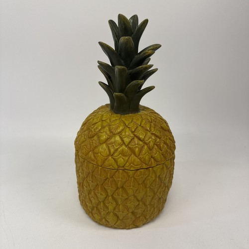 Pineapple ice bucket with - pineapple,