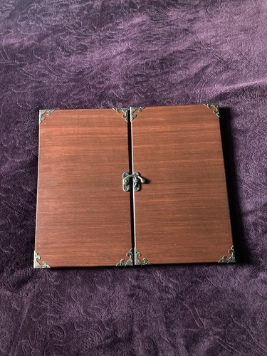 Wooden dungeon master - wooden,