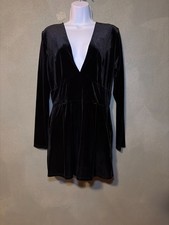Adrienne Black Velvet Long Sleeve Plunge Neck Holiday Party Romper -Pockets- Lg