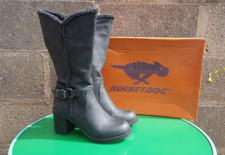 BOXED ROCKET DOG "SADLER