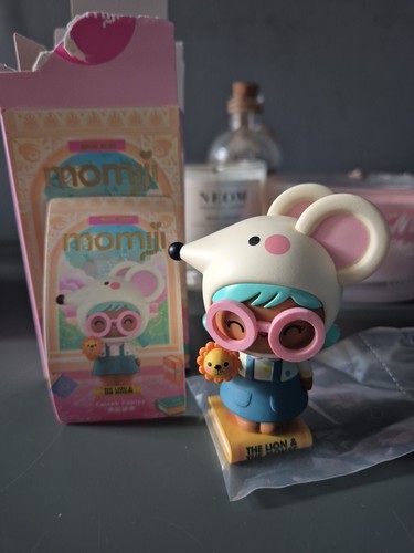 Momiji popmart book shop - momiji,