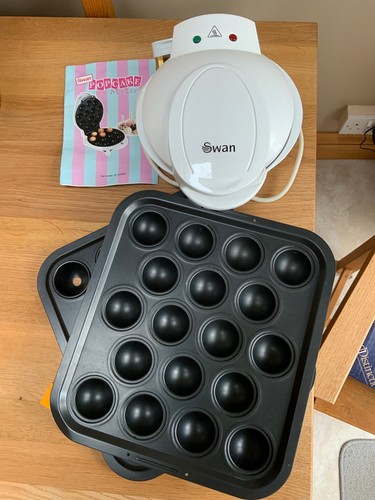 Swan cake pop maker - cake,