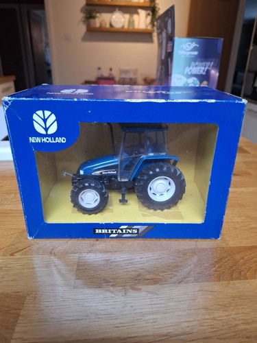 Britains farm toys new holland - britains,