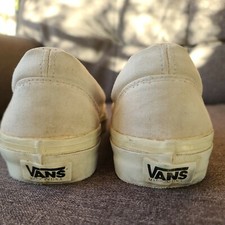  VINTAGE VANS Made in USA White Canvas Slip On mens 9 WHITE VANS TAB 