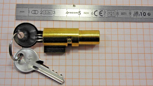 Steering lock peugeot 103 - steering,
