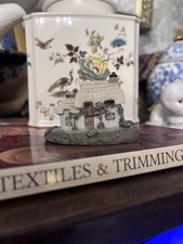 Leonardo Miniature Cottage Leonardo Collection House Ornament