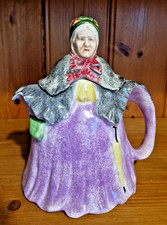 "Little Old Lady" teapot -