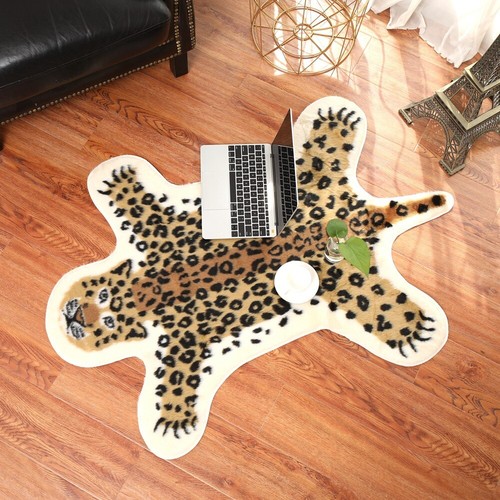 Leopard print faux fur - leopard,