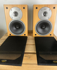 Gale Gold Monitor Bookshelf