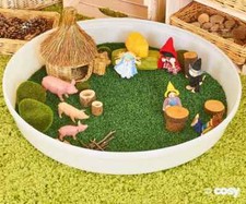 Deep Spot Tuff Tray Insert - Grass Circle, Small World Play, Tuff Tray Play