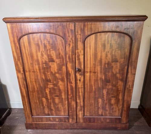 Victorian mahogany linen press - mahogany,