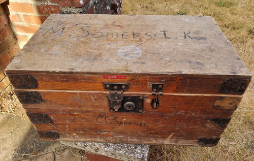 Vintage wooden trunk - vintage,
