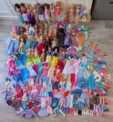 Huge bundle x39 dolls - huge,