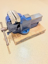 Irwin Record 84-34 Quick Release Heavy Duty Bench Vice. 4 1/2" Jaws.