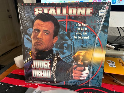 Judge dredd 1995 laserdisc - dredd,