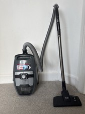 Miele Blizzard CX1 Cat & Dog