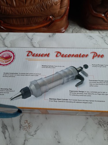 Cake decorator pro dessert - pro,