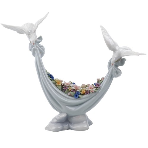 Lladro figurine petals - figurine, of