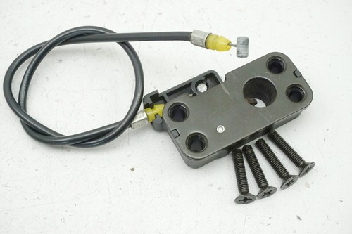 Kawasaki zr750f seat lock - seat,