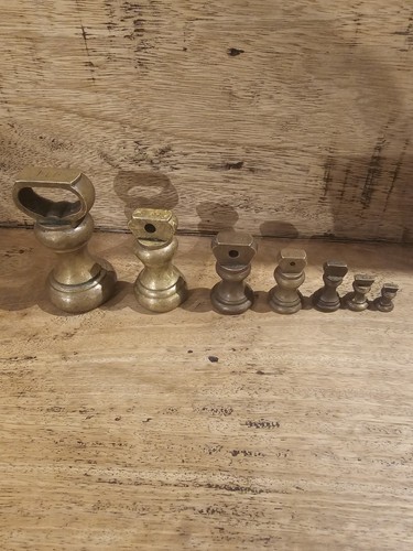 Brass weighing scales - 7,