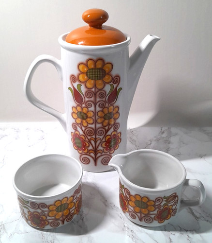 Avalon hostess tableware - hostess, john