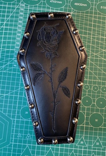 Mini coffin shaped shoulder - shaped,