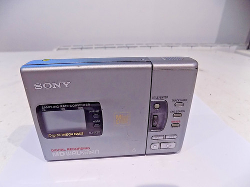 Sony r30 portable minidisc - mz-r30,