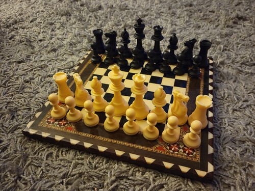Tournament chess piece full - ,
