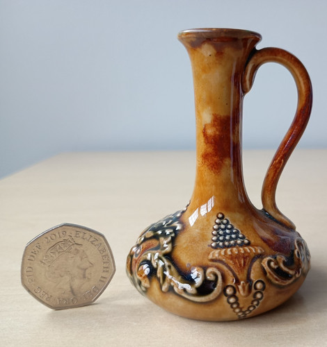 Royal doulton lambeth - royal,