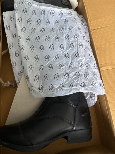 Fabulous footwear horse - fabulous,