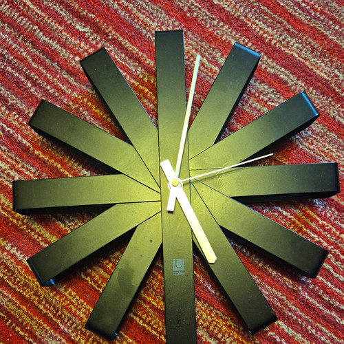 Umbra black sunburst analogue - umbra,