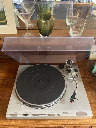 Technics turntable - sl-d3, +