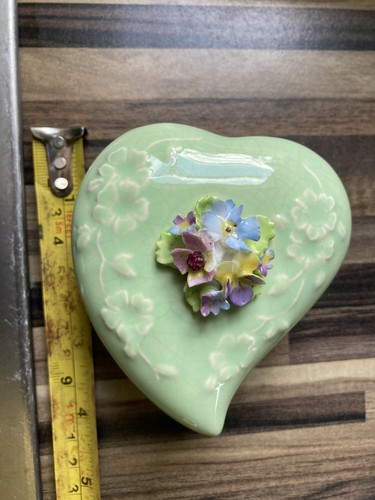 Vintage sylvac heart - heart, shaped