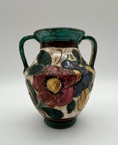 Italian art pottery - art, hand
