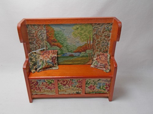 Dolls house miniature - , petit