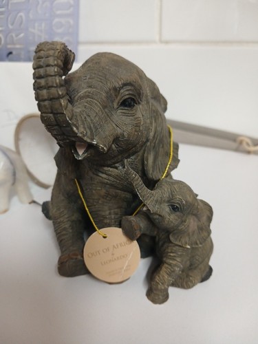 Leonardo collection out - , of
