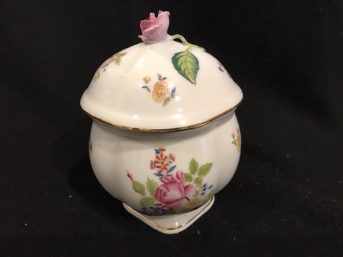 Herend porcelain hungary - hungary, queen