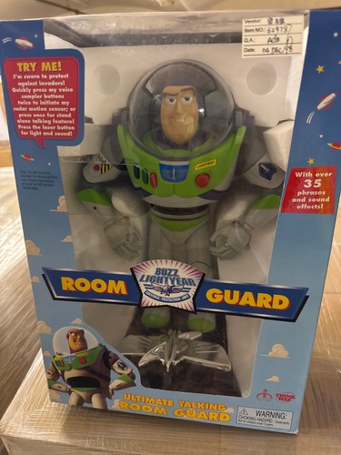 Buzz lightyear room guard - lightyear,
